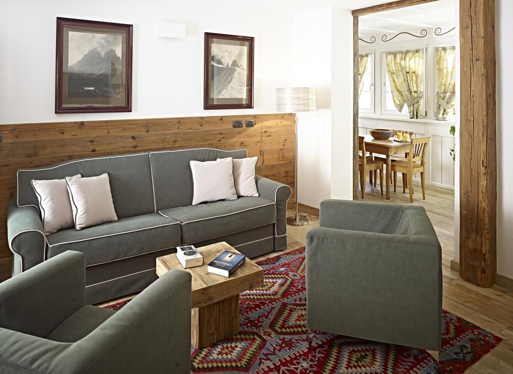 Ciasa Mancin Suite-Apartments Moena Habitación foto